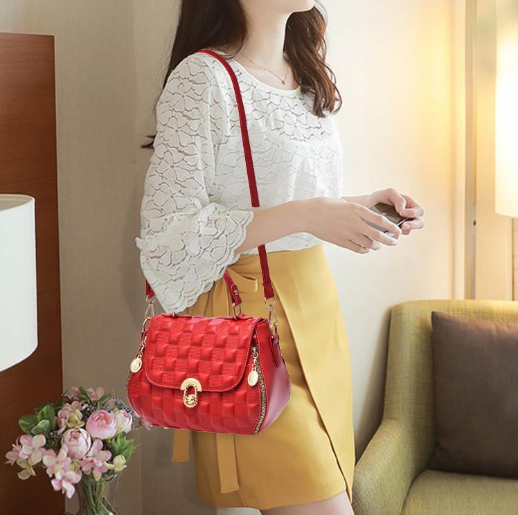 Simple Casual Texture Shoulder Western-style Popular Messenger Bag