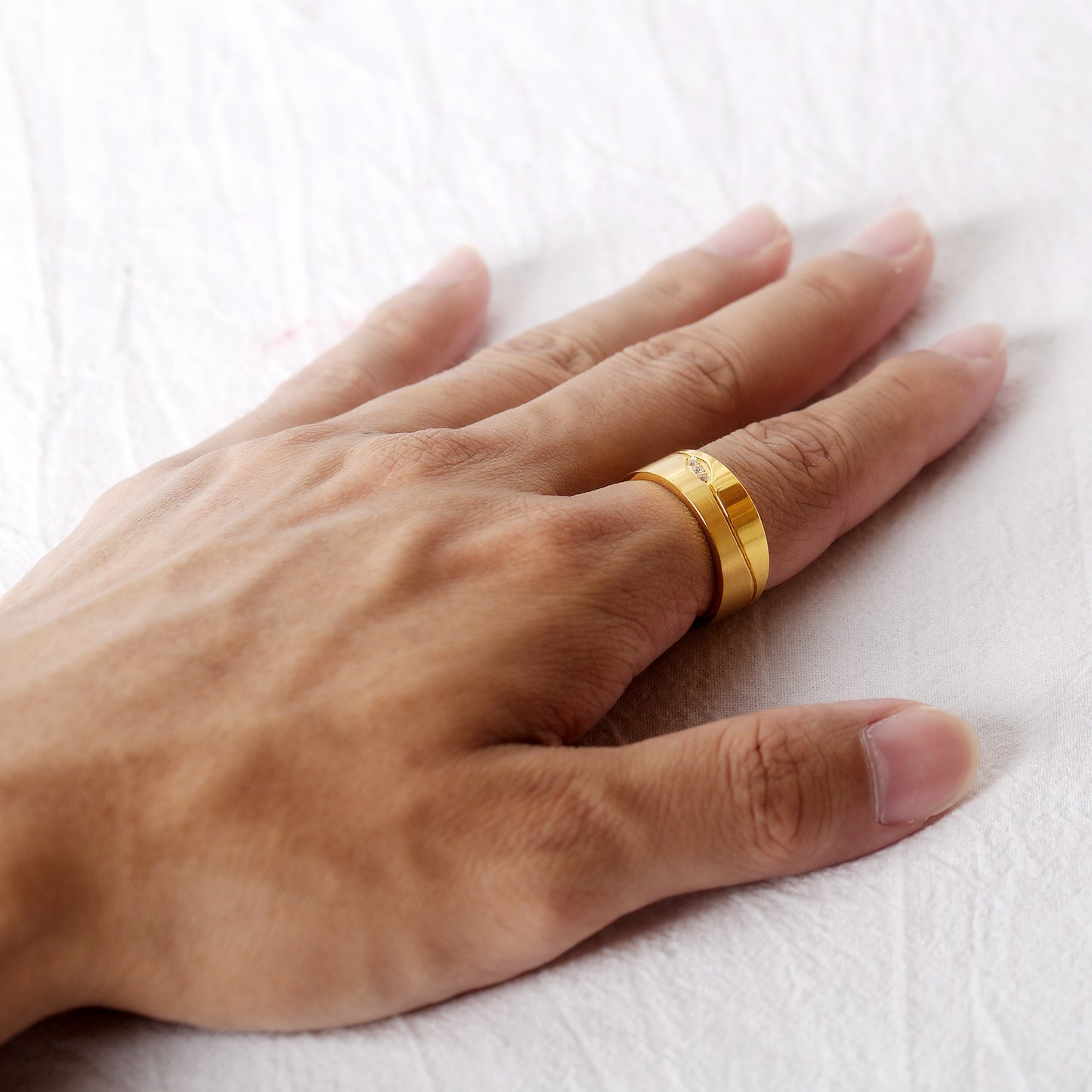 Simple Diamond-studded Titanium Steel Men's Ring