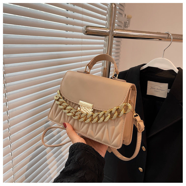 Chain Portable Shoulder Western Style Girly And Fashion Crossbody Bag